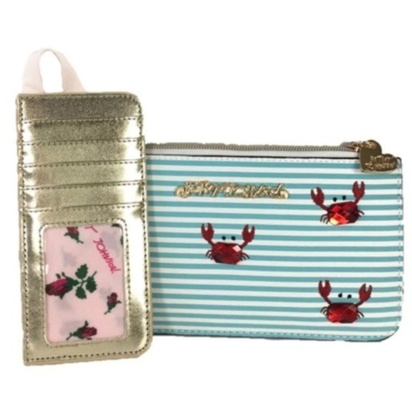 Betsey Johnson Don't Be Shellfish Crab Wristlet - Picture 2 of 8